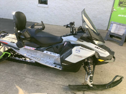 2020 Ski-Doo Grand Touring Sport Rotax®