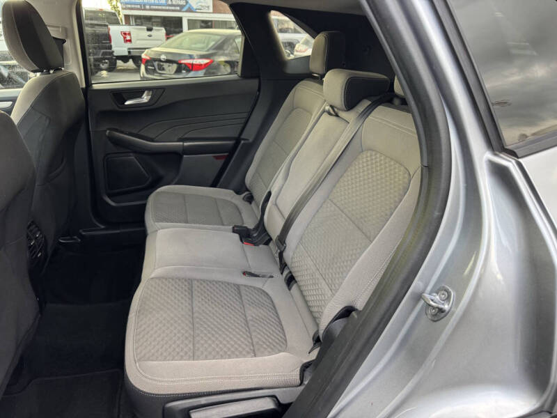 2021 Ford Escape SE