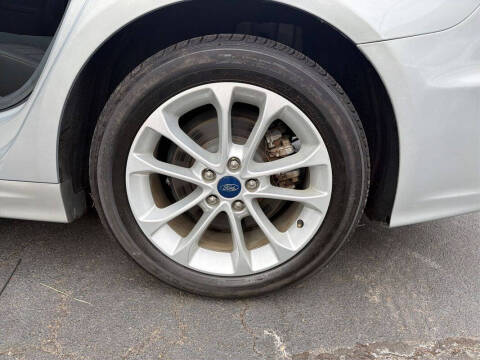 2019 Ford Fusion Hybrid SE