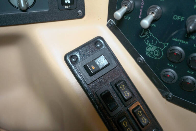 1998 AM General Hummer Hard Top