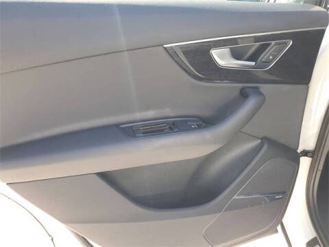 2020 Audi Q7 quattro Premium Plus 55 TFSI