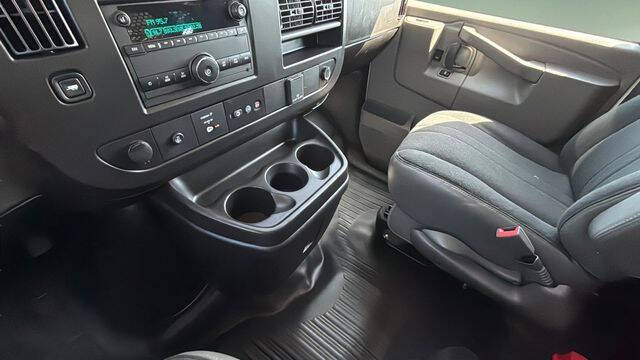 2024 Chevrolet Express 2500