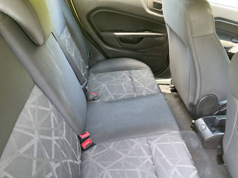2011 Ford Fiesta SE