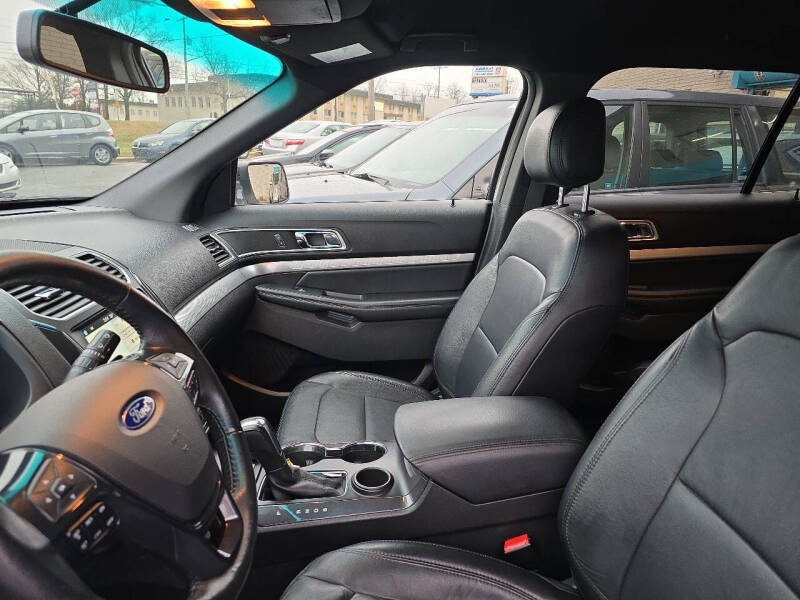 2017 Ford Explorer XLT