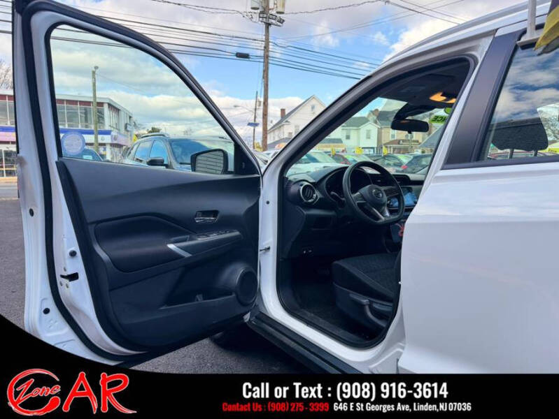 2021 Nissan Kicks SV