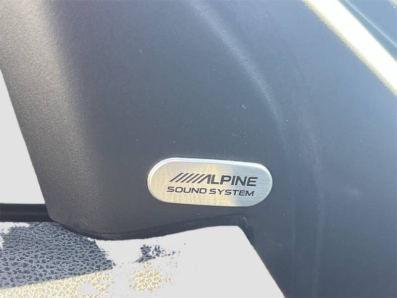 2022 Chrysler 300 S V6