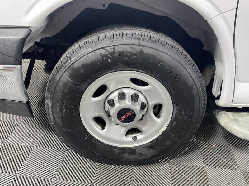 2023 GMC Savana 2500