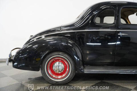 1940 Ford Deluxe