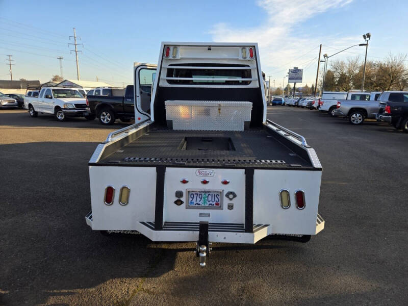 2005 Freightliner M2 106