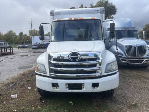 2013 Hino 338