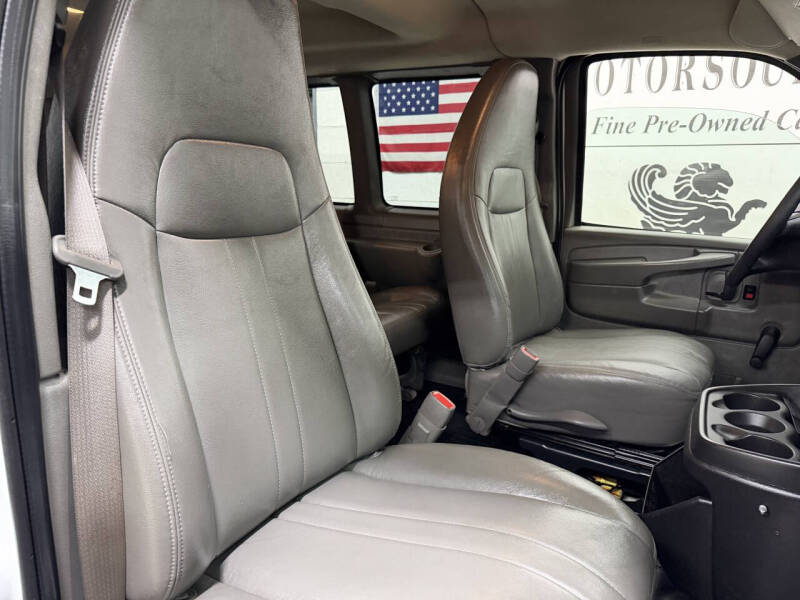 2010 GMC Savana 3500