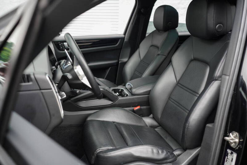 2023 Porsche Cayenne