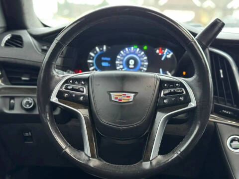 2017 Cadillac Escalade Platinum