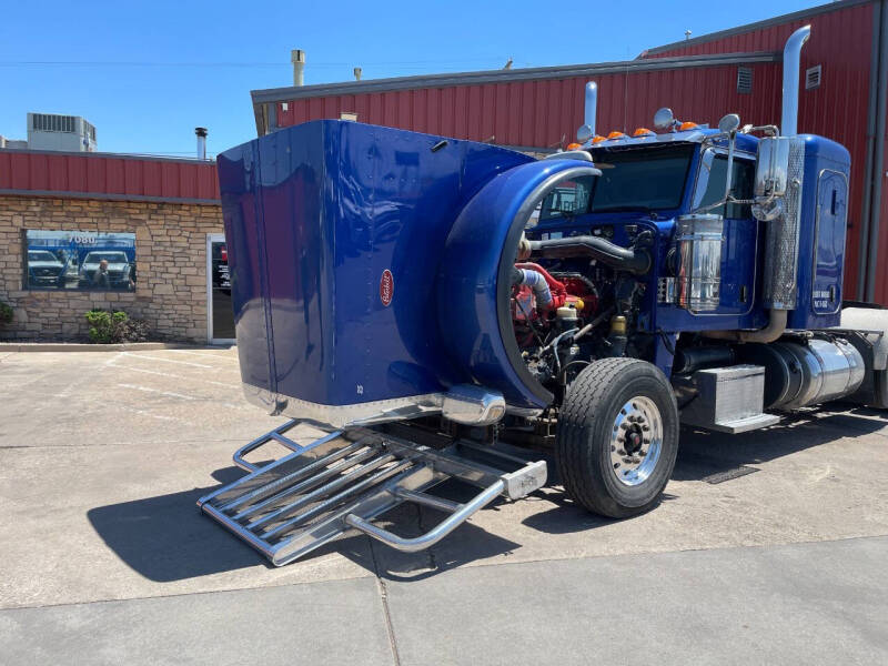 2015 Peterbilt 389