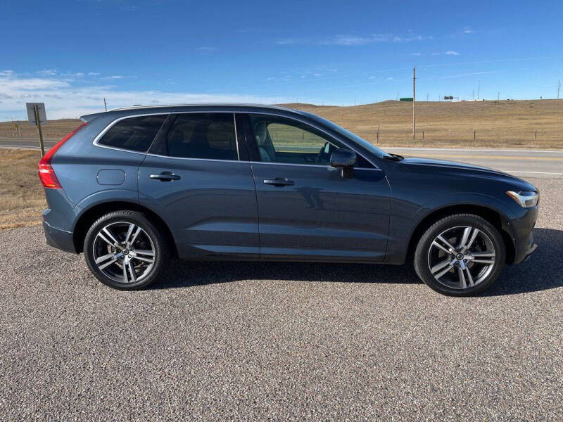 2020 Volvo XC60 T5 Momentum