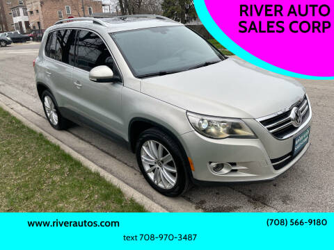 2011 Volkswagen Tiguan for sale at RIVER AUTO SALES CORP in Maywood IL