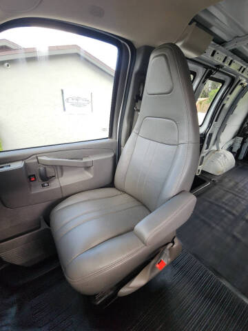 2016 Chevrolet Express 2500