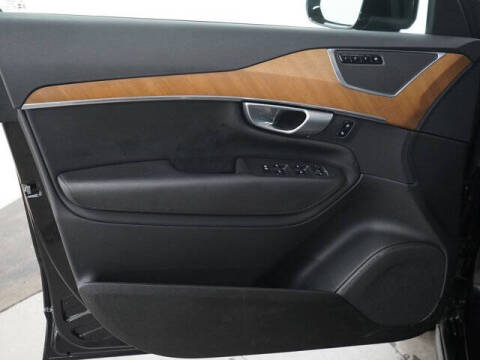 2024 Volvo XC90 B6 Core Bright Theme