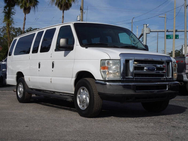 2011 Ford E-Series E-350 SD XLT