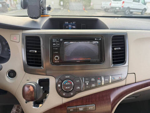 2013 Toyota Sienna