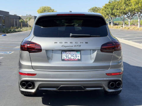 2017 Porsche Cayenne GTS