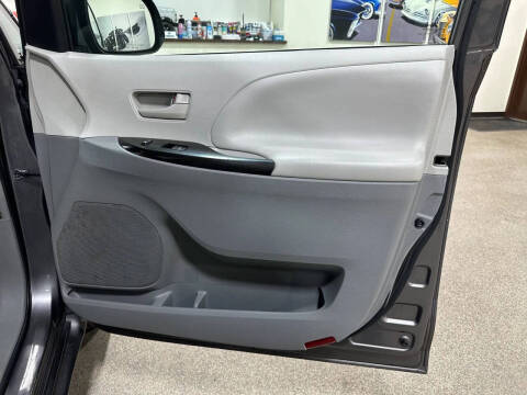 2012 Toyota Sienna