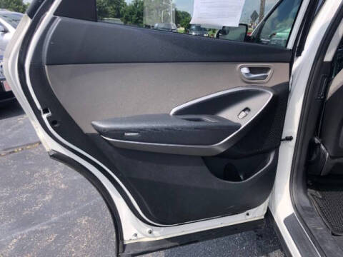 2016 Hyundai Santa Fe SE