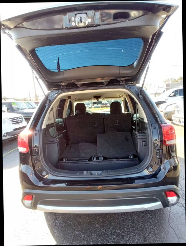 2018 Mitsubishi Outlander ES