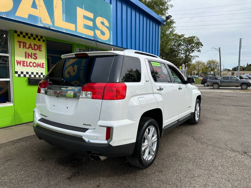 2017 GMC Terrain SLT photo 3