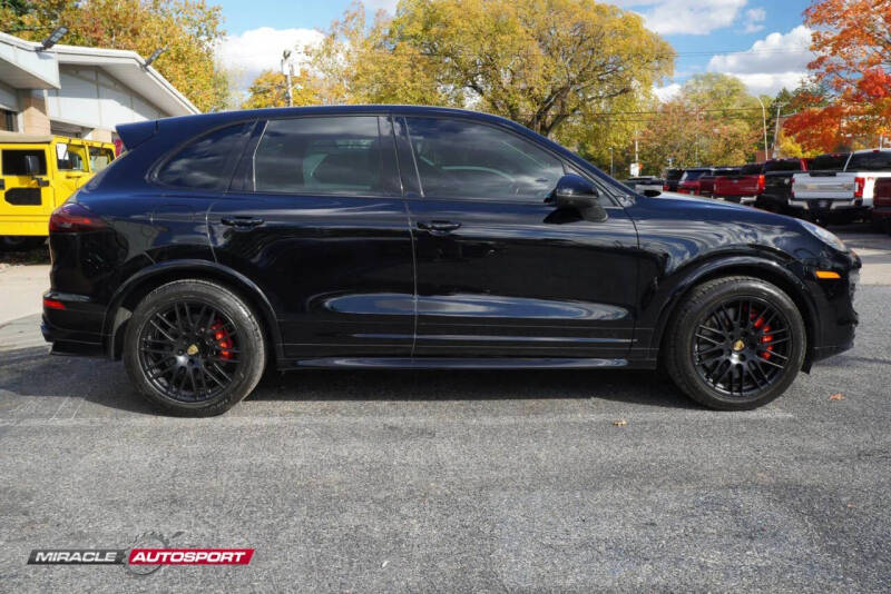 2018 Porsche Cayenne GTS