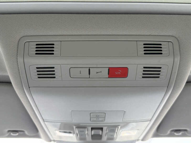 2018 Volkswagen Tiguan 2.0T SEL Premium