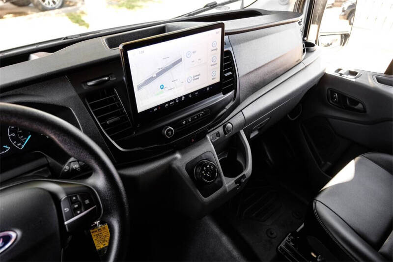 2022 Ford E-Transit 350