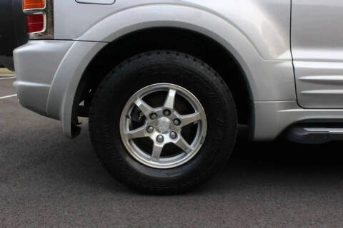 2000 Mitsubishi Pajero