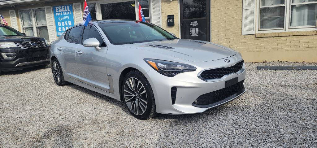 2018 Kia Stinger for sale at ESELL AUTO SALES in Cahokia, IL