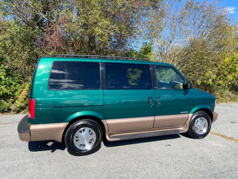 2000 Chevrolet Astro LS