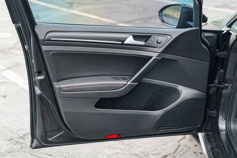 2016 Volkswagen Golf GTI SE