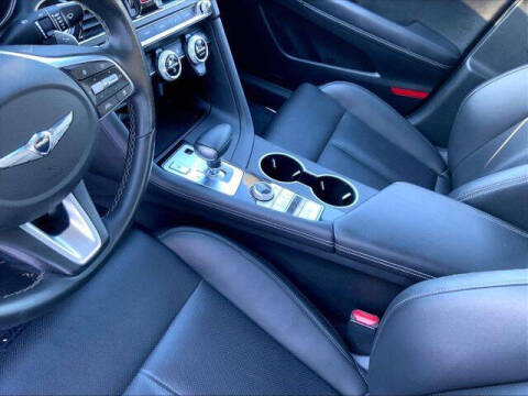 2023 Genesis G70