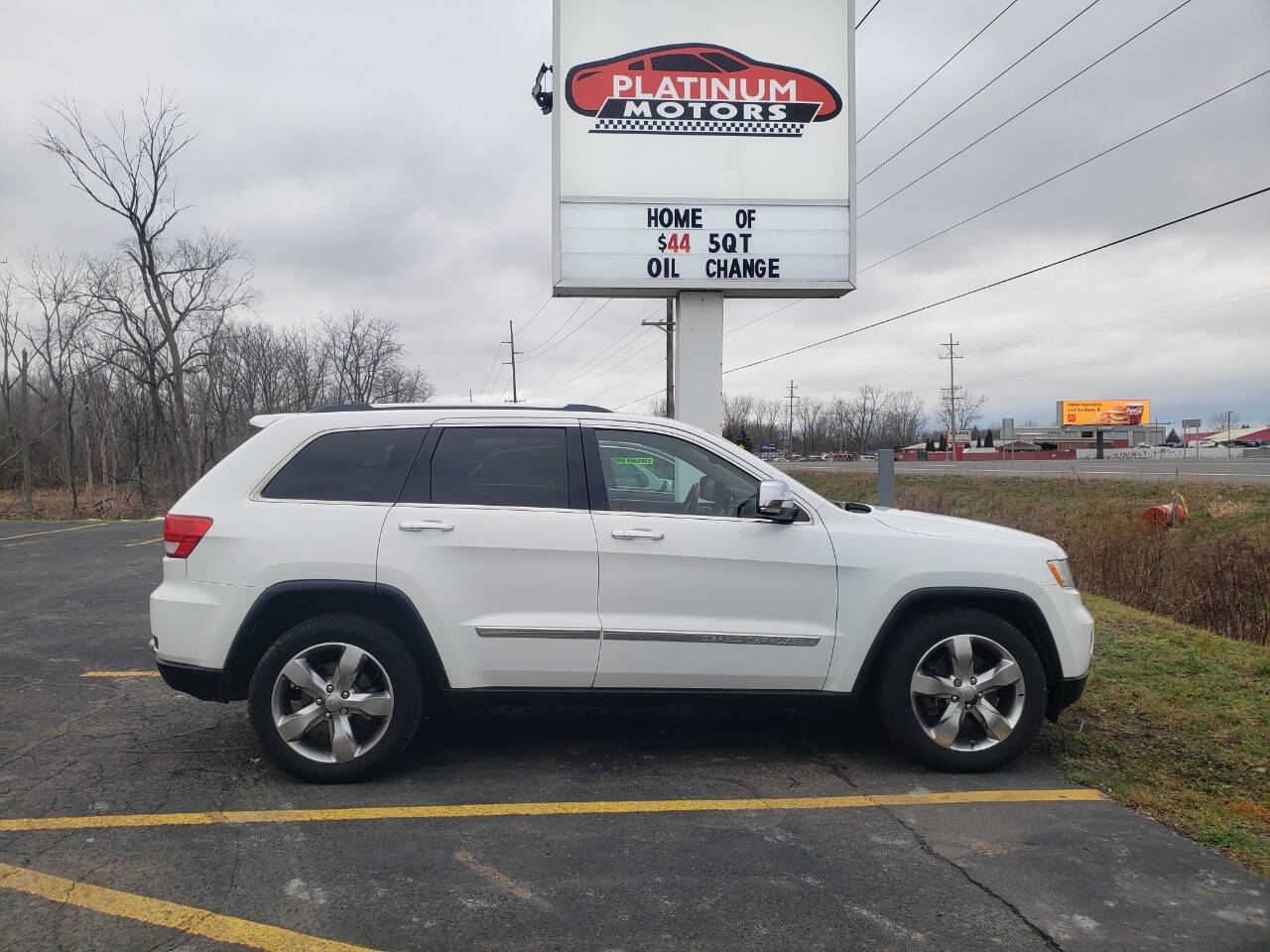 2013 Jeep Grand Cherokee for sale at Platinum Motors in Holland, MI