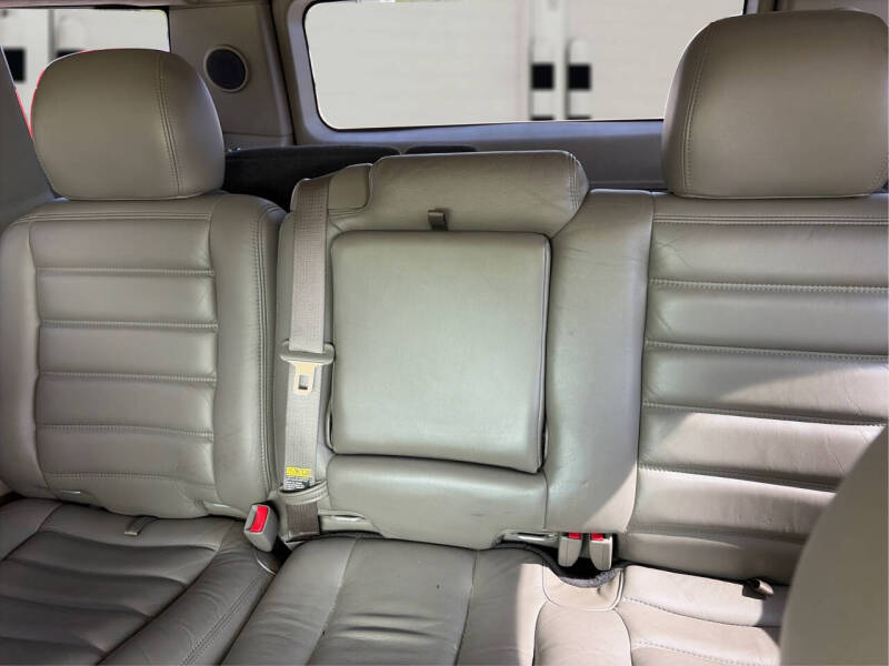 2004 HUMMER H2