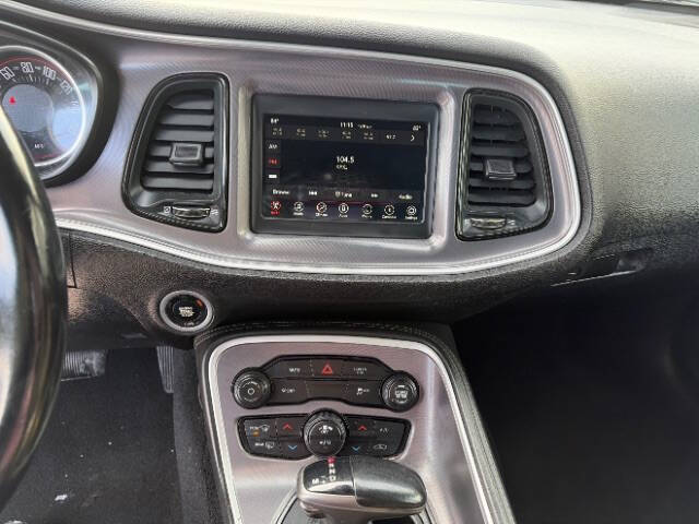 2019 Dodge Challenger SXT