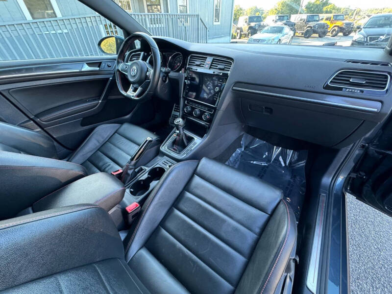 2018 Volkswagen Golf GTI SE