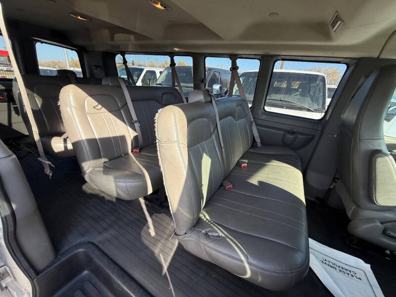 2017 Chevrolet Express LS 3500