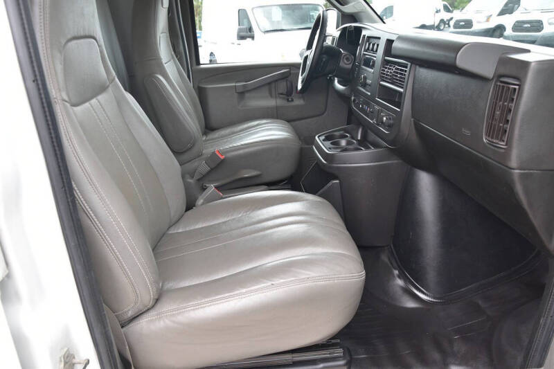 2020 GMC Savana 2500