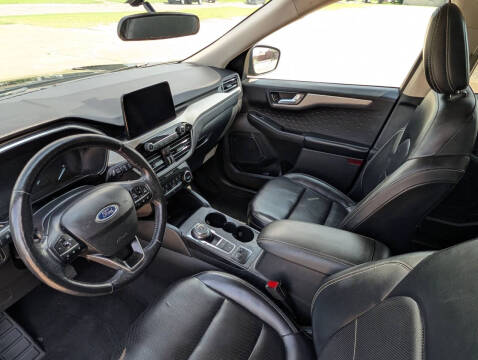 2020 Ford Escape SEL