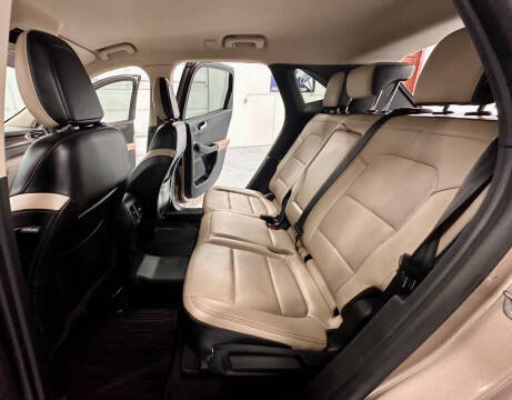 2020 Ford Escape Titanium