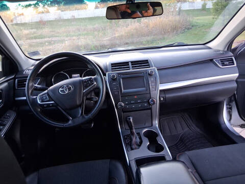 2017 Toyota Camry SE