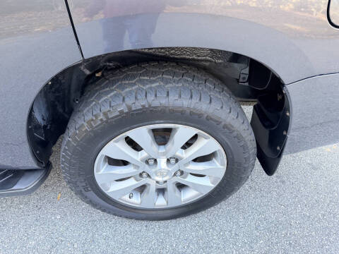 2011 Toyota Sequoia Limited