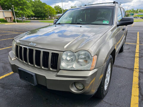 2005 Jeep Grand Cherokee for sale at AutoBay Ohio in Akron OH