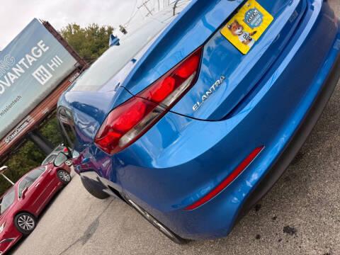 2017 Hyundai Elantra