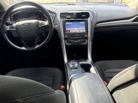 2019 Ford Fusion SE